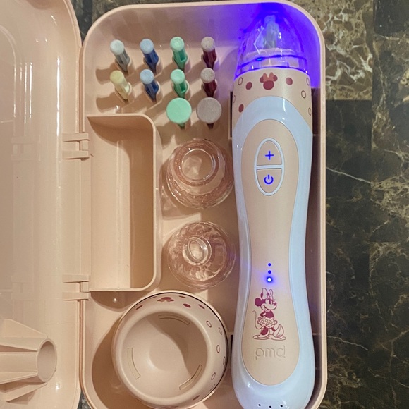 PMD Blush and Cream Skincare‎ Device Kit Disney Collab - Picture 3 of 4